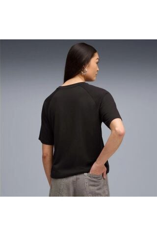 PUMA EVOSTRIPE Graphic Tee KADIN T-SHIRT 68813901